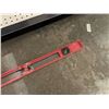 Image 4 : Tape Measure And Level Set, 3 Pieces