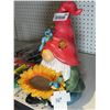 Image 6 : Polyresin Solar Gnome Birdfeeder 14 Inch