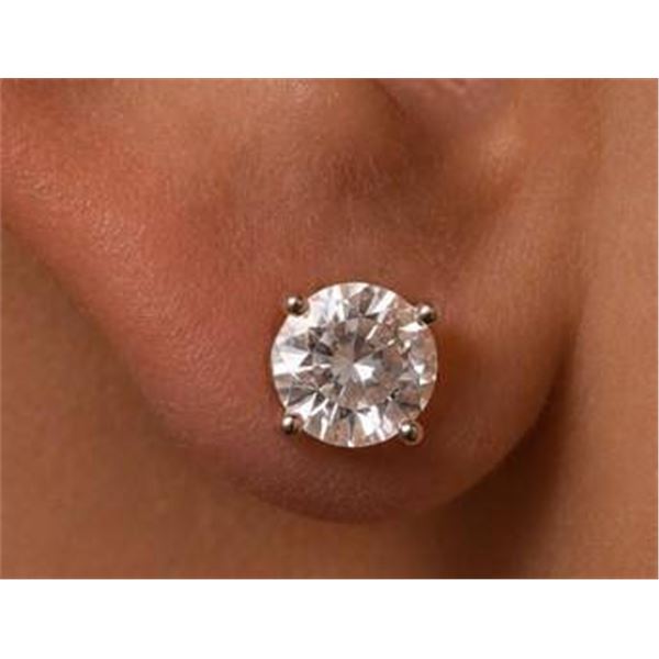 $600, 10klab diamond (0.55ct)earing, retail value $600
