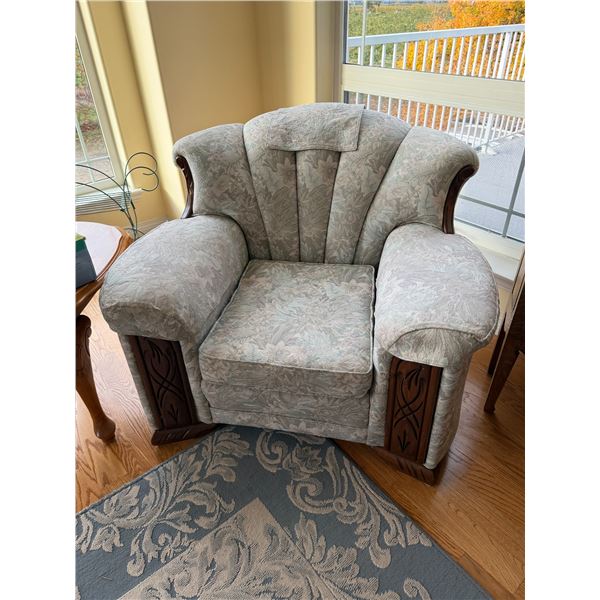 Arm chair42" wide