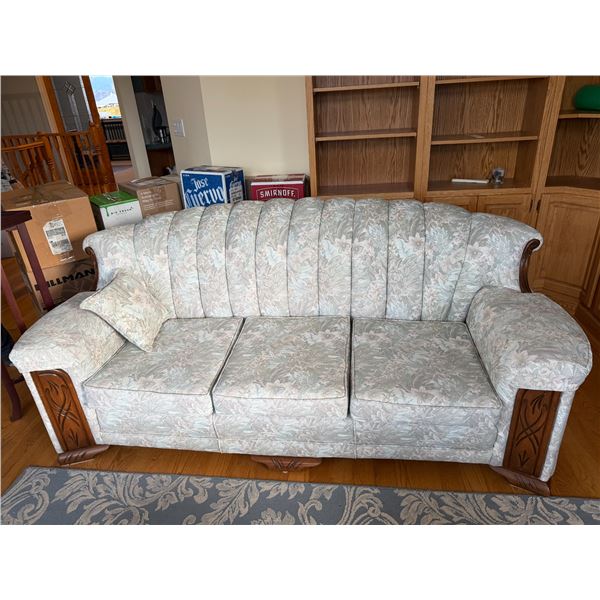 Couch 83"