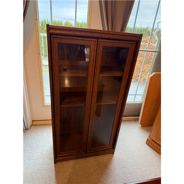 Display cabinet 25" x 12" x 47 1/2" tall