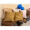 Image 2 : Cushions