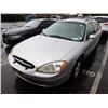 Image 1 : 2002 Ford Taurus