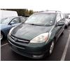 Image 1 : 2004 Toyota Sienna
