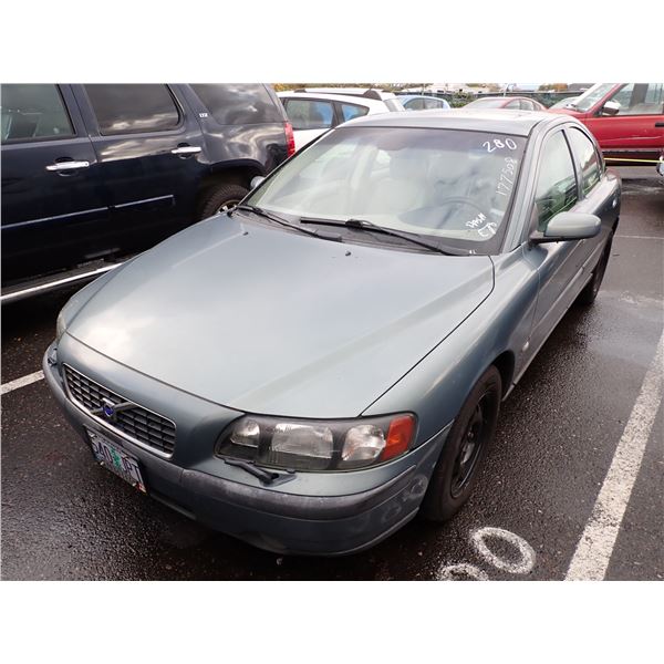 2004 Volvo S60