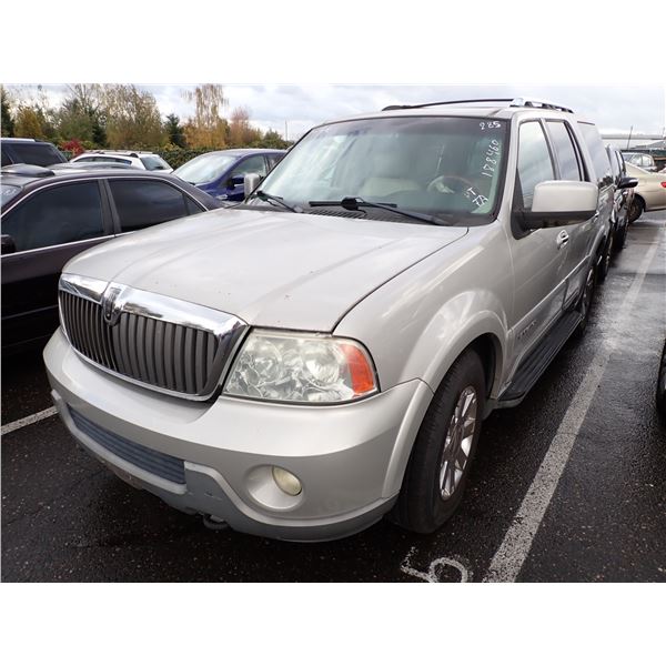 2003 Lincoln Navigator
