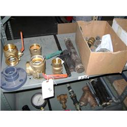 LOT OF METAL VALVE AND COPPER FITTING