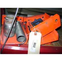 METAL FITTINGS W/SCREWS