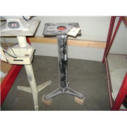 GRINDER STAND