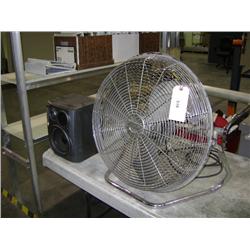 LAKEWOOD SMALL FAN AND SPEAKER