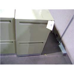 2-DRAWER OFFICE FILE CABINET