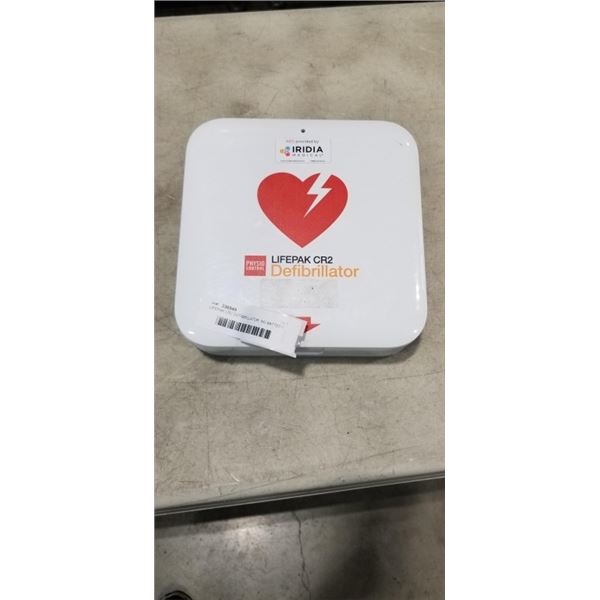 LIFEPAK CR2 DEFIBRILLATOR. NO BATTERY, AS IS