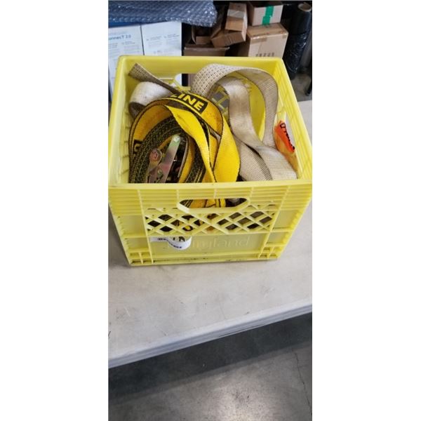TOTE OF RATCHET STRAPS