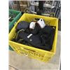 Image 2 : TOTE OF BACK SUPPORTS BELTS AND TOTE OF HATS