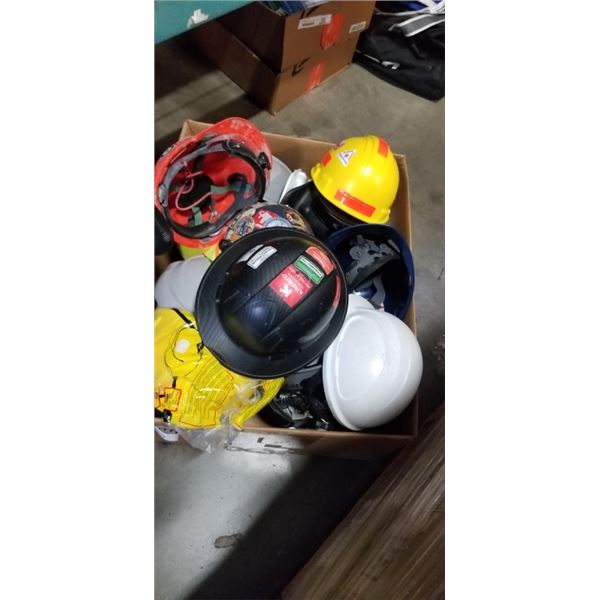BOX OF CONSTRUCTION HARD HATS