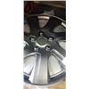 Image 2 : 5 SPOKE WHEEL HUBCAPS