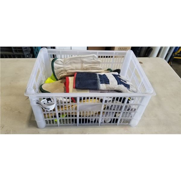 TOTE OF WORKGLOVES