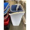 Image 4 : LOT OF STORAGE BINS AND TOTES