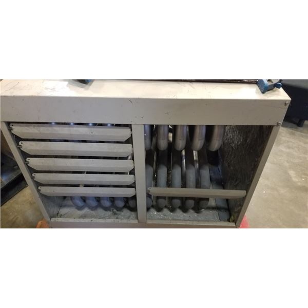 LENNOX COMMERCIAL WAREHOUSE HEATER. WORKING