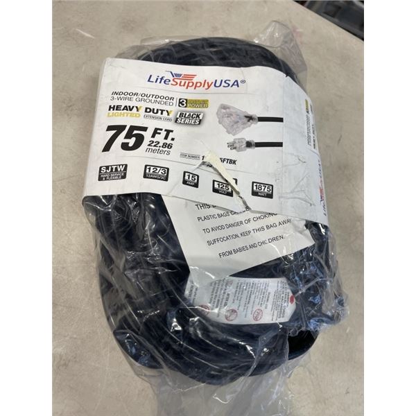 HEAVY DUTY 75 FT LIGHTED INDOOR / OUTDOOR 3-WIRE GROUNDED BLACK 3 OUTLET EXTENSION CORD. 12AWG/3C