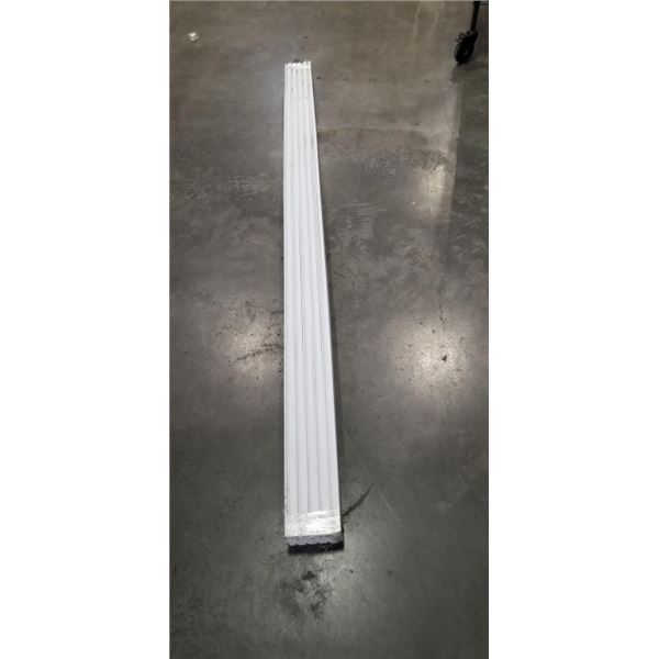 NEW 10 PCK 8FT WHITE BASEBOARD MOULDING