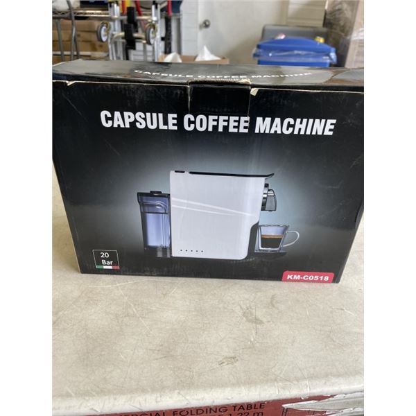 CAPSULE COFFEE MACHINE