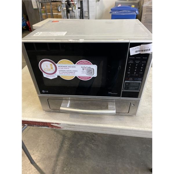 LG MICROWAVE MODEL LMP1171SS. WORKING