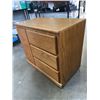 Image 5 : ROLLING OAK CABINET