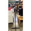 Image 1 : METAL COAT RACK