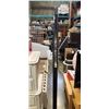 Image 3 : METAL COAT RACK