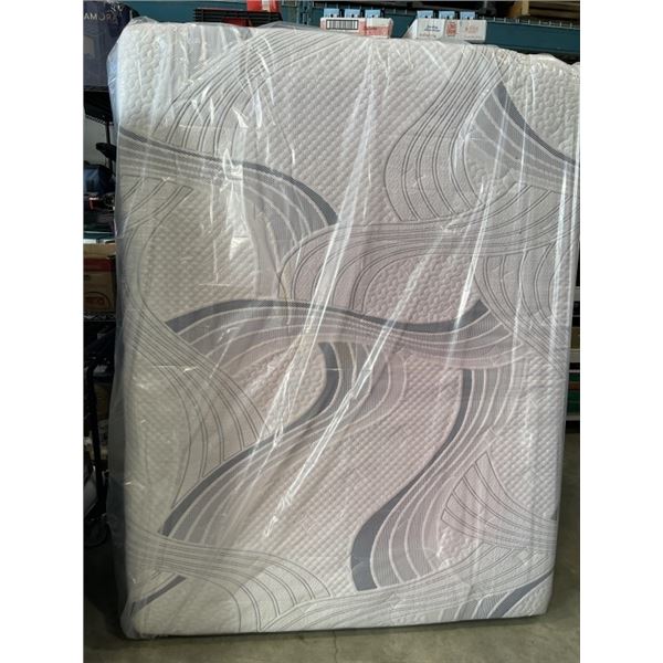 QUEENSIZE NOVAFORM MATTRESS
