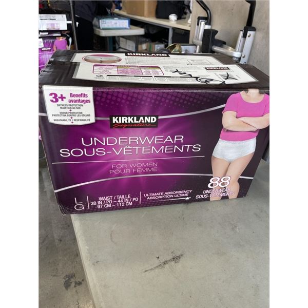 CASE OF KIRKLAND FOR WOMEN SIZE LARGE UNDERWEAR, 92 COUNT