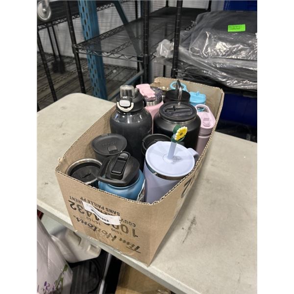 LOT OF ASSORTED WATER BOTTLES