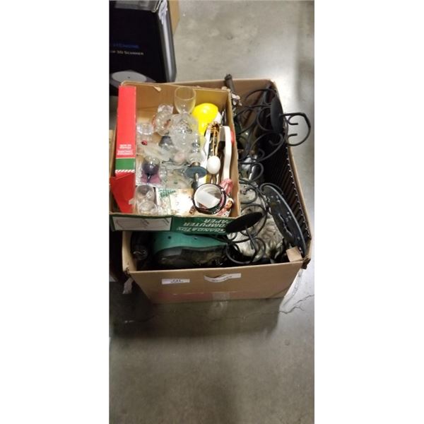 BOX AND TRAY OF GARDEN DECOR AND METAL DECOR, ETC