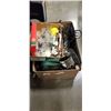 Image 1 : BOX AND TRAY OF GARDEN DECOR AND METAL DECOR, ETC