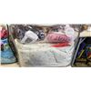 Image 3 : 2 BAGS OF BEDDING