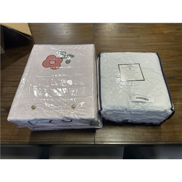2 NEW TWIN SIZE DUVET COVERS AND NEW TWIN FEATHER PROTECTOR