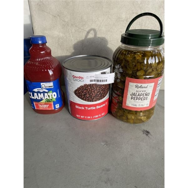 NEW 2.84L CAN BLACK TUTRLE BEANS, 3.78L JUG OF CLAMATO, AND 1,36L SLICED JALAPENOS