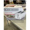Image 2 : BLACK AND DECKER 2 SLICE TOASTER - TESTED WORKING