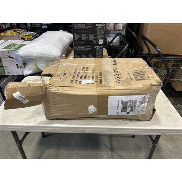 AS NEW DENALI LOW TIDE TOWABLE. MODEL 700-0530