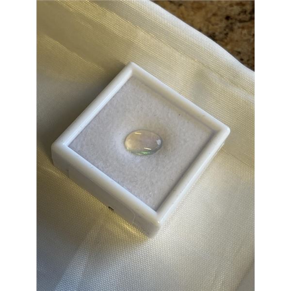 NEW 2.5CT NATURAL WHITE FIRE OPAL GEMSTONE, UNTREATED, OVAL CABOCHON - RETAIL $325