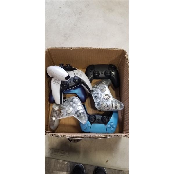 LOT OF STORE RETURN PS5 AND XBOX CONTROLLERS - STICK DRIFT