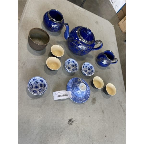 COLLECTIBLE TEAPOTS AND SAKE GLASSES