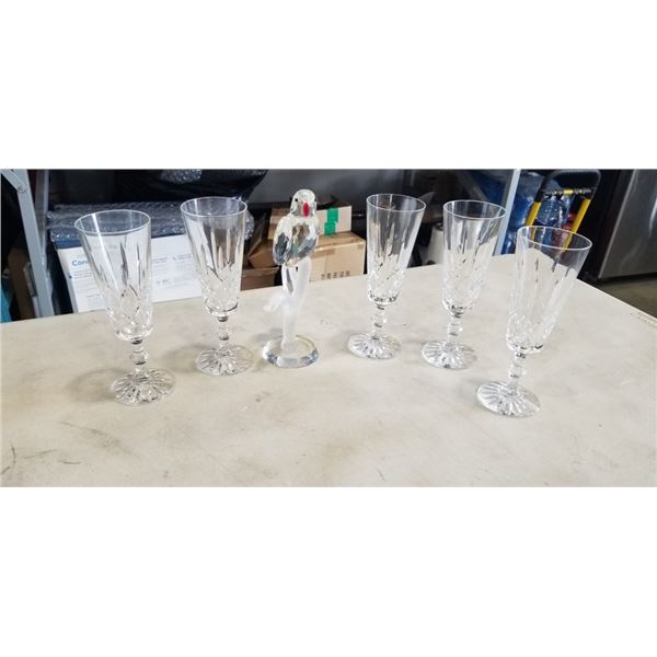 CRYSTAL PARROT FIGURE, 5 CRYSTAL WINE GLASSES