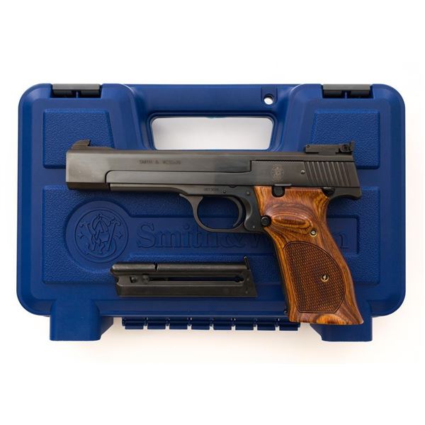 Smith & Wesson Model 41 Semi-Automatic Target Pistol