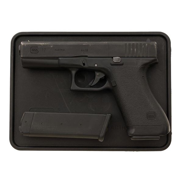 Glock Model 17 Gen 1 Semi-Automatic Pistol