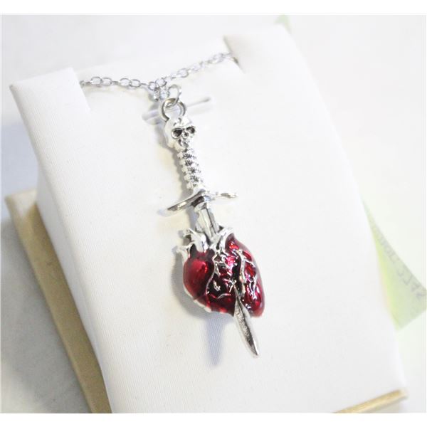 NEW HALLOWEEN HEART NECKLACE