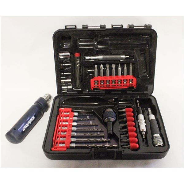MASTERCRAFT "QUICK LOAD" TOOL SET IN CASE