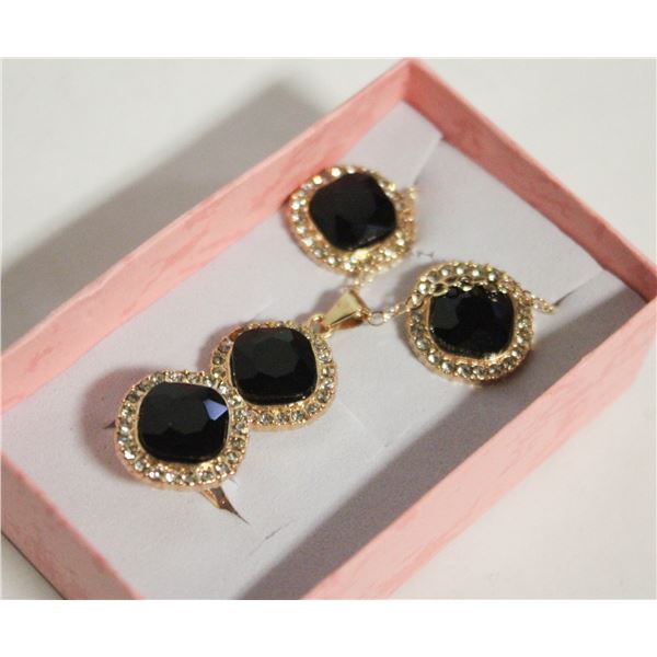 NEW NECKLACE AND RING WITH EARRINGS